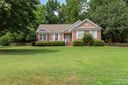 114 Harbor Landing Drive sold home in Mooresville, SC