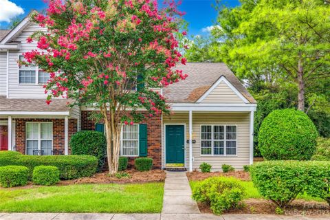 12819 Mosby Lane
