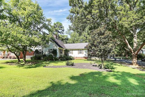 7741 Surreywood Place