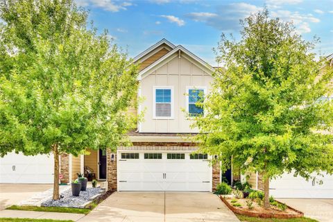 966 Pennington Drive
