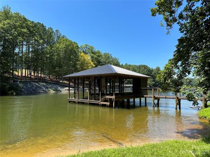 1096 Lake Vista Drive 6B/7 sold home in Lake Vistas, Connelly Springs, NC