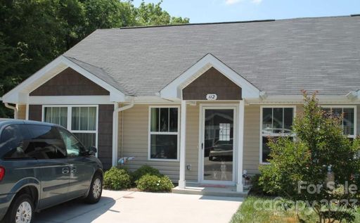 112 Lassiter Court