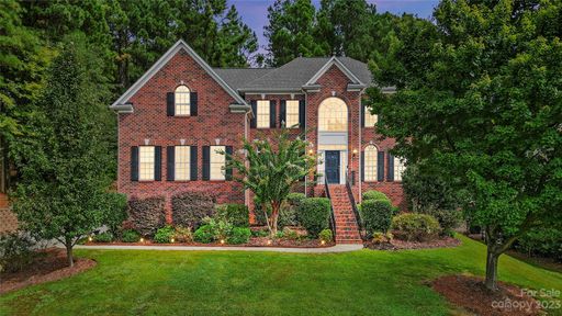 208 Silvercliff Drive