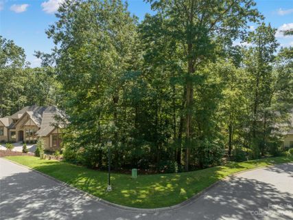 1 Mountain Orchid Way