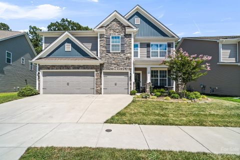 2011 Houle Lane