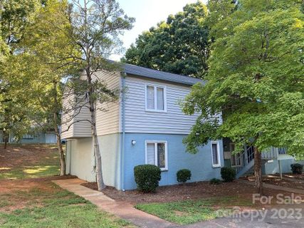 1919 Countrymens Court 27
