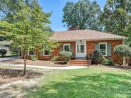 4637 Emory Lane