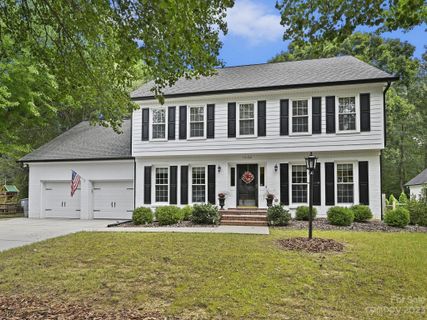 Previously sold for $735,000