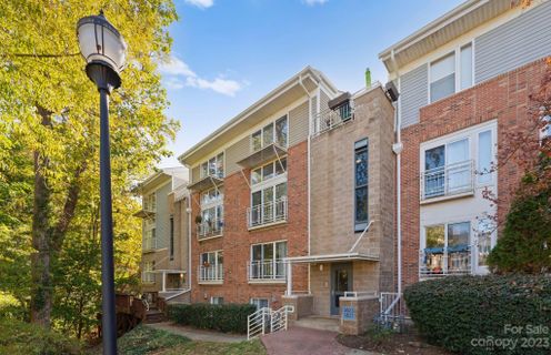 3831 Picasso Court