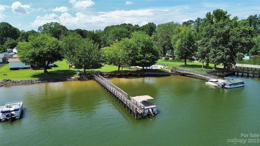 435 Sailboat Drive