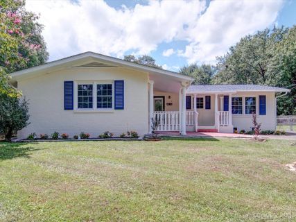 1618 Fairfield Drive sold home in Roland Park, Gastonia, NC