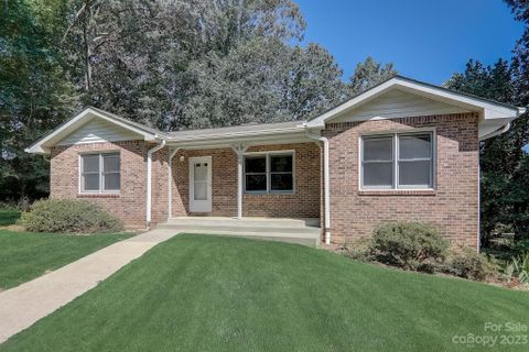 24 Apple Creek Lane