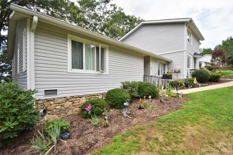 11 Hollybrook Drive sold home in Hollybrook Condos, Asheville, NC