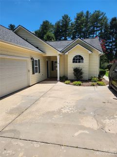 111 Cambridge Drive