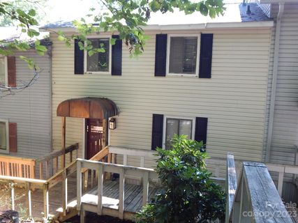 7880 Kinglet Road sold home in Pine Mountain Lakes, Connelly Springs, NC