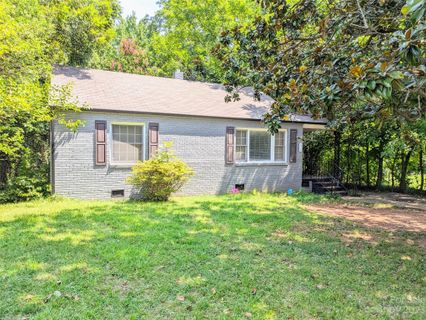 516 W 28th Street