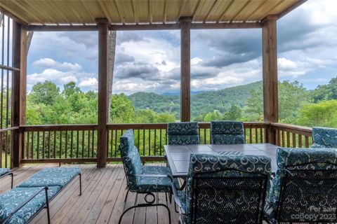564 Sawgrass Drive sold home in Smoky Mountain Country Club, Whittier, NC