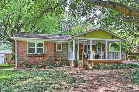 1854 Woodland Drive