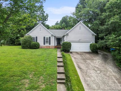3330 Crescent Knoll Drive