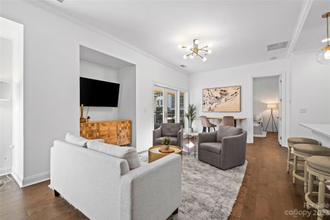 230 S Tryon Street 201 sold home in 230 South Tryon, Charlotte, NC