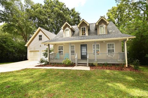 730 4th Avenue Drive sold home in Oakwood, Hickory, NC