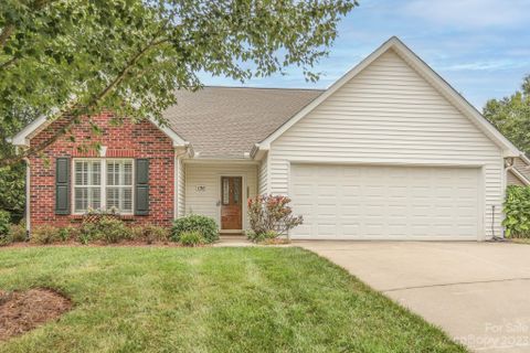 136 Oak Village Parkway