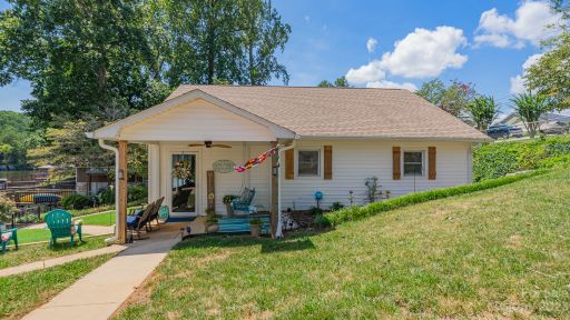 765 Hickory Point Drive sold home in Hickory Point, Lexington, NC