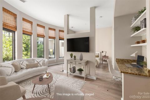 525 E 6th Street 221 sold home in Court 6, Charlotte, NC