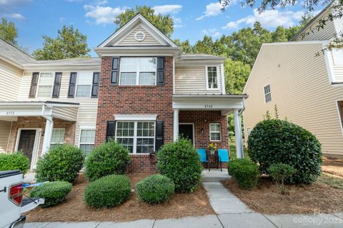 8548 Summerglen Circle