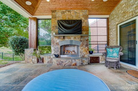 10012 Paxton Run Road sold home in Ardrey Chase, Charlotte, NC