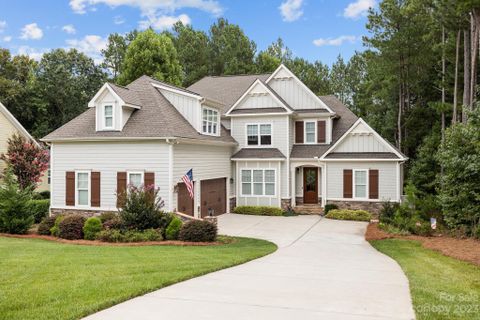 191 Chaska Loop