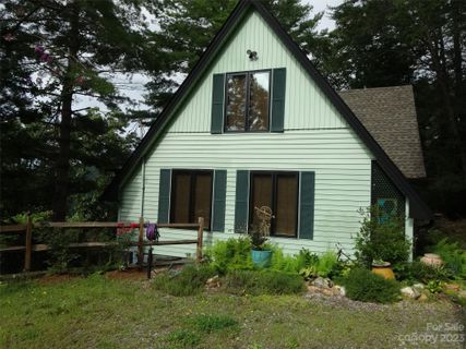 2 Quinn Court