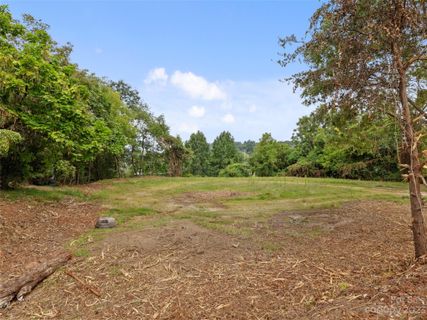 8 Chestnut Ridge Avenue sold home in Chestnut Ridge, Woodfin, NC