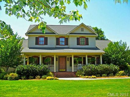 1324 Rosehill Drive
