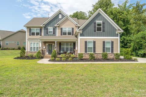 121 Shinnville Ridge Lane sold home in Shinnville Ridge, Mooresville, NC