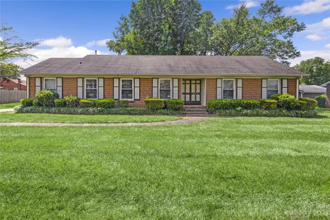 4914 Easthaven Drive