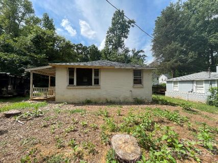 5825 Greene Street sold home in Crestview I, Charlotte, NC
