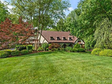 4410 Forest Hills Drive sold home in Carmel Country Club, Charlotte, NC