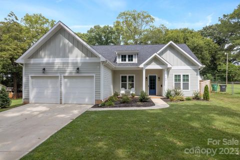 723 Tennyson Drive