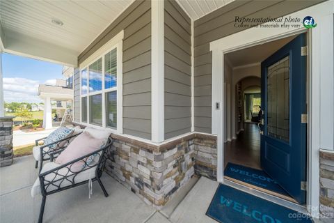 290 Kennerly Center Drive 372