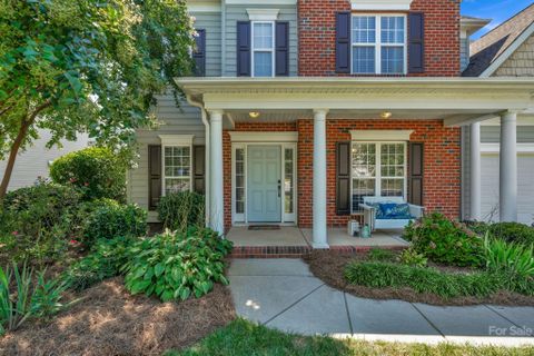 512 Montgrove Place
