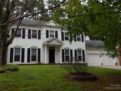 8233 Charles Crawford Drive sold home in Norcroft, Charlotte, NC