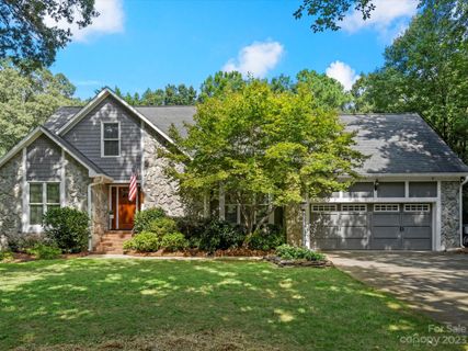 6026 Paddington Court
