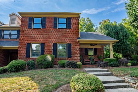 8433 Coulwood Oak Lane sold home in Coulwood Oaks, Charlotte, NC