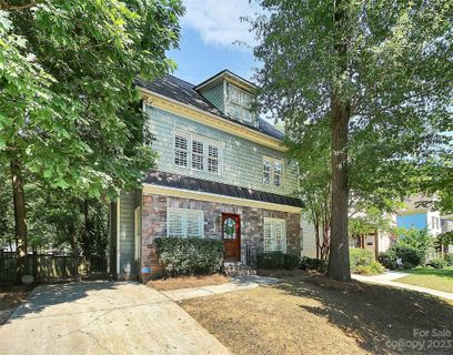 803 Isabel Court