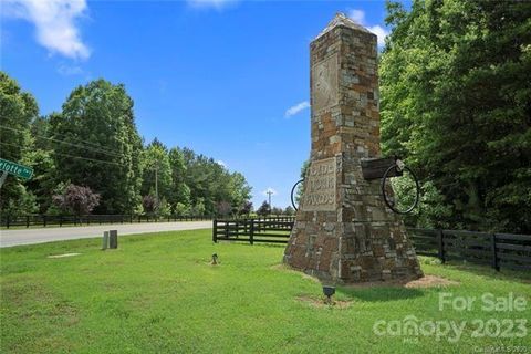49 Old Mckinney Highway sold home in Olde York Farms, York, SC