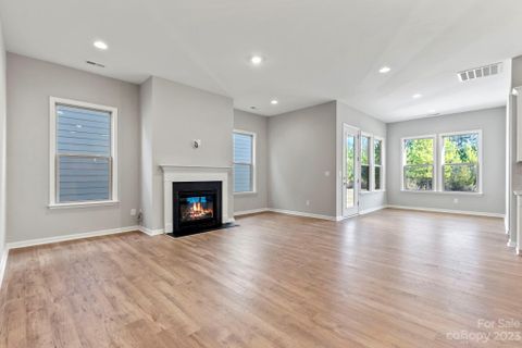 Previously sold for $581,799