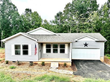 123 Big Bertha Drive sold home in Augusta Greens, Statesville, NC