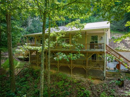 747 Coyote Hollow Road sold home in The Glens Of Ironduff, Waynesville, NC