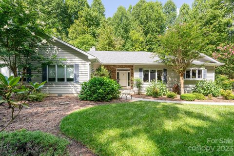 102 Maple Hill Drive